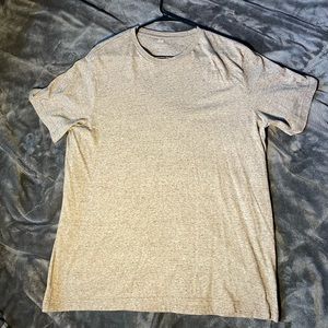 🆕H&M | Gray Crew Neck Regular Fit t-shirt